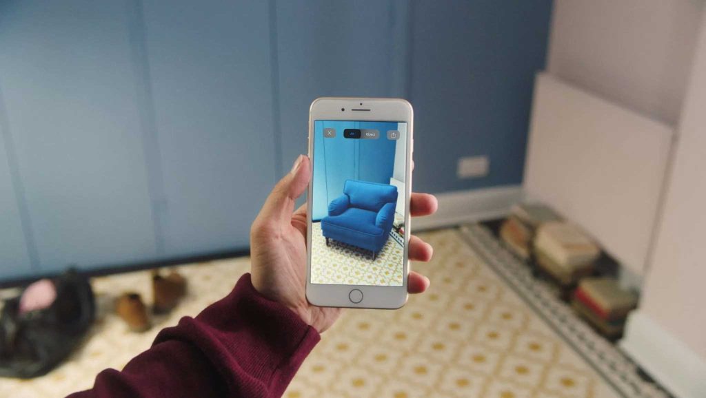 WebAR Stoel op mobiel