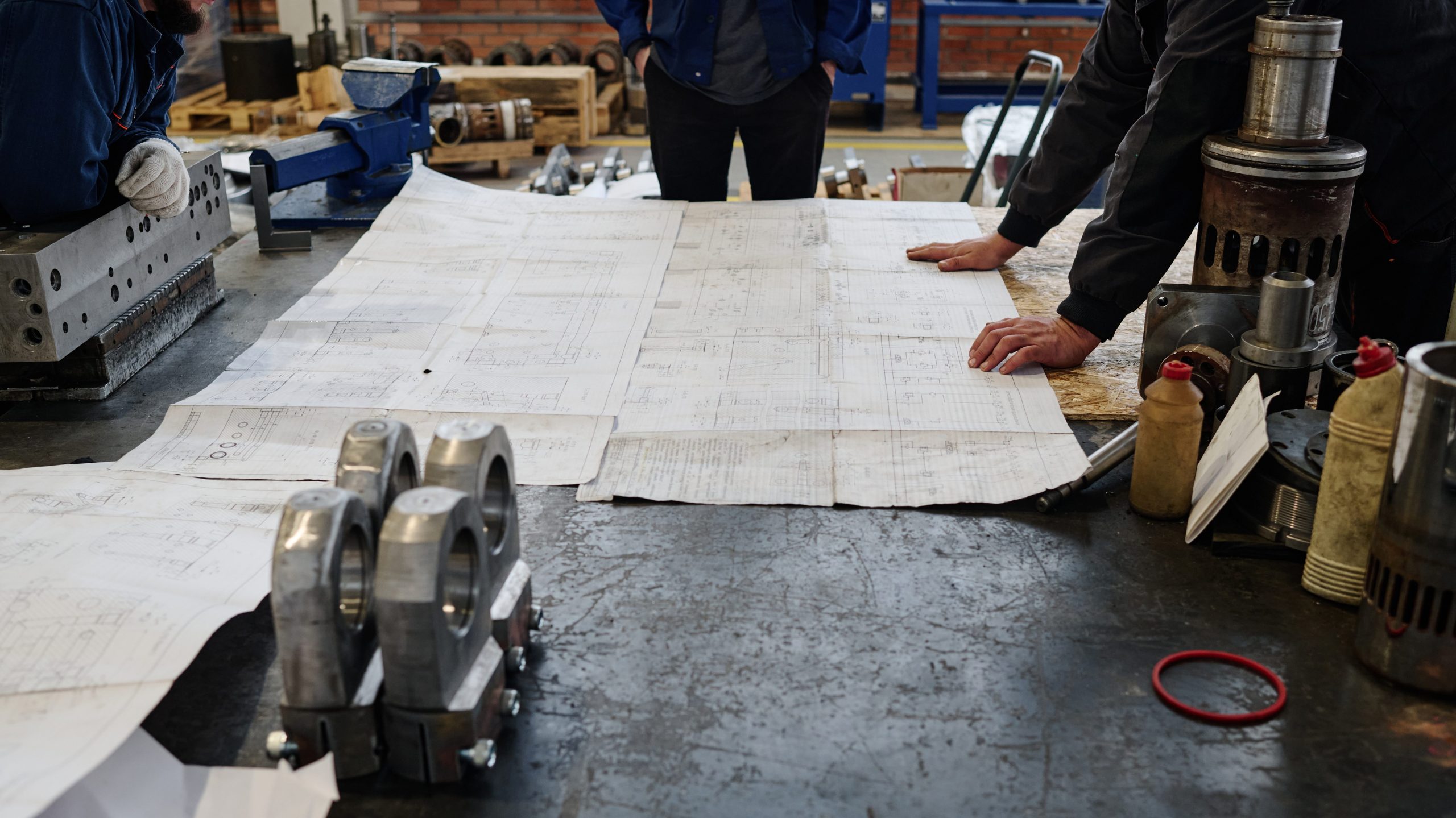 Papieren handleiding voor machinebouwers is verleden tijd